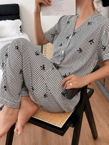 New Button V-Neck white with Black Linning All Over Bow Pj Set