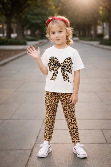 Off white half sleeves Cheeta BOW printed t shirt with cheeta pajama kids suit The Ultimate Kids Sleep Suit (OM-411)