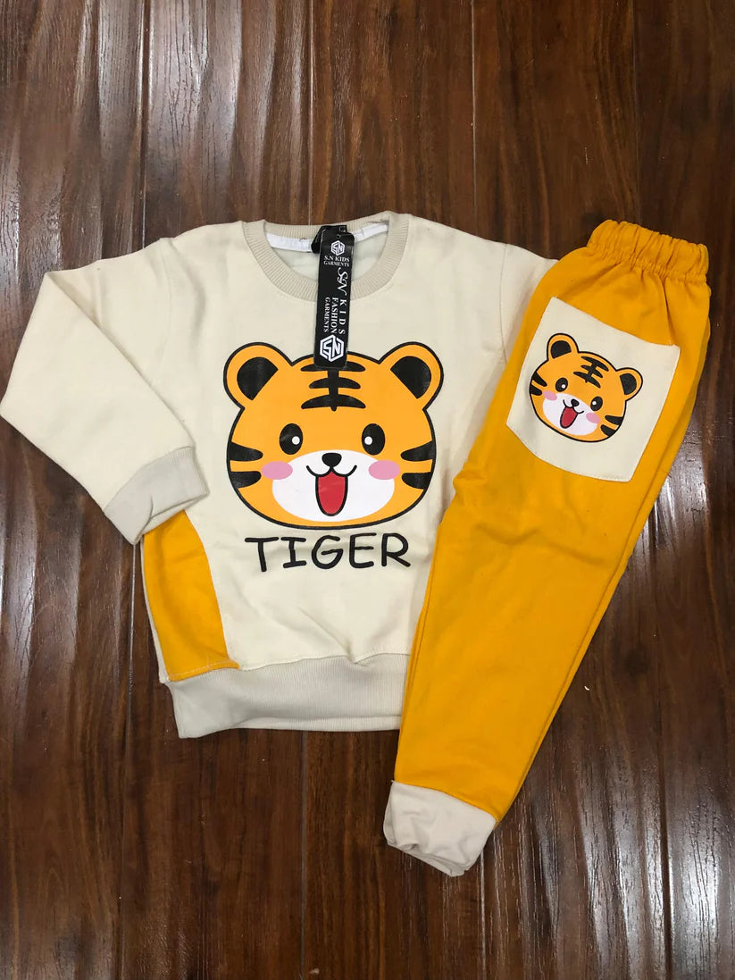 Of white Tiger Sweatshirt with Trouser Winter Tracksuit (OM-615)